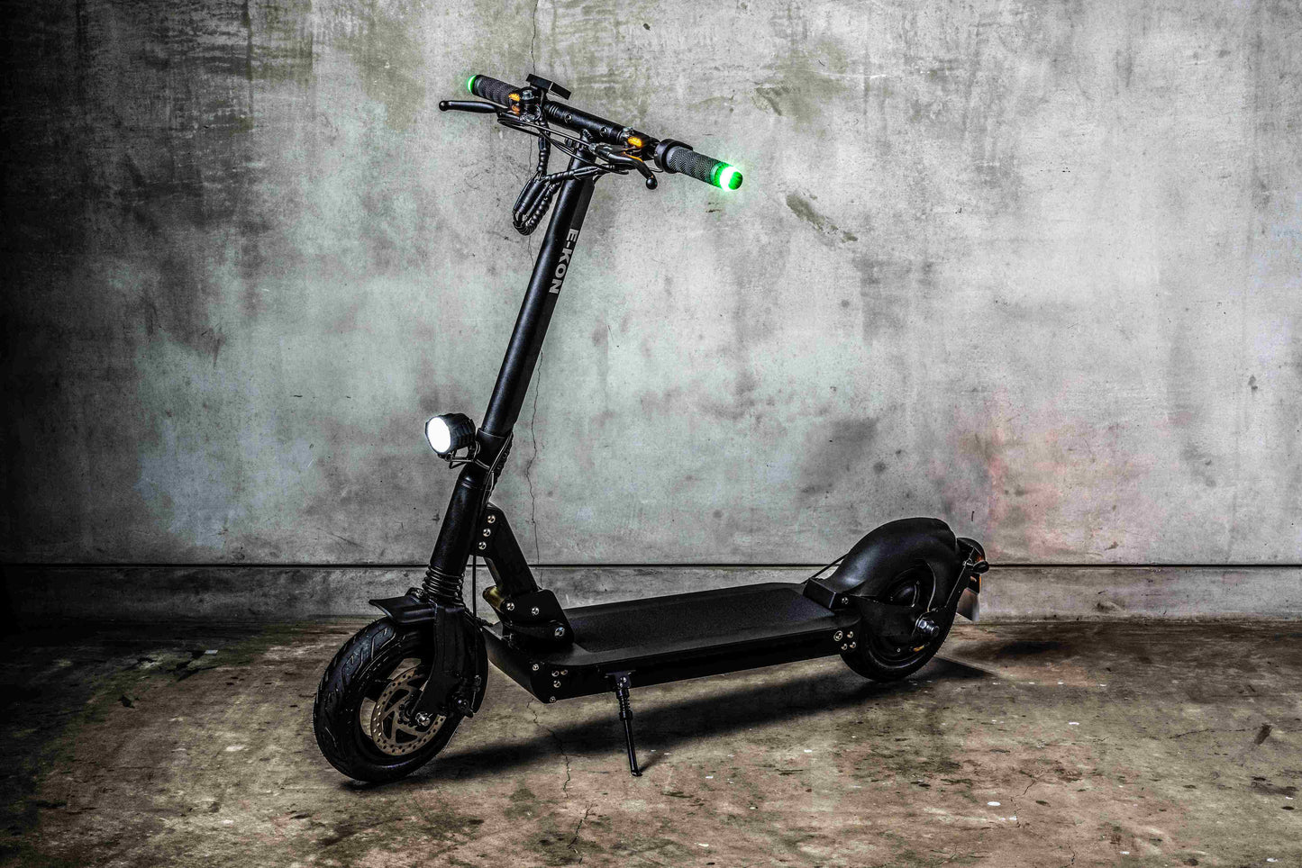 特定小型原付 E-KON City 電動キックボード 20A 500W